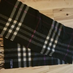 Classic Burberry 100% Cashmere Scarf Nova Check